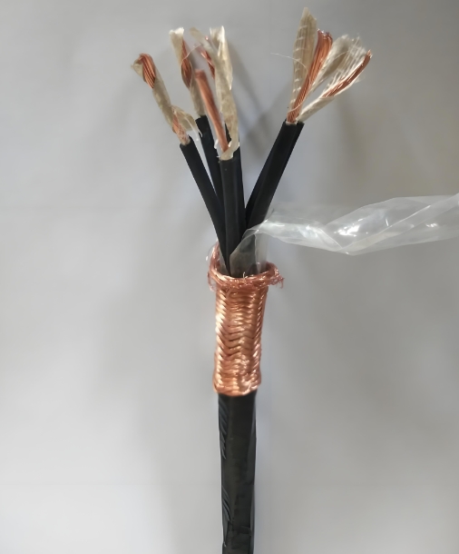 金聯(lián)宇電纜分析電纜護(hù)套越厚質(zhì)量就越好嗎？其實(shí)不然！.jpg